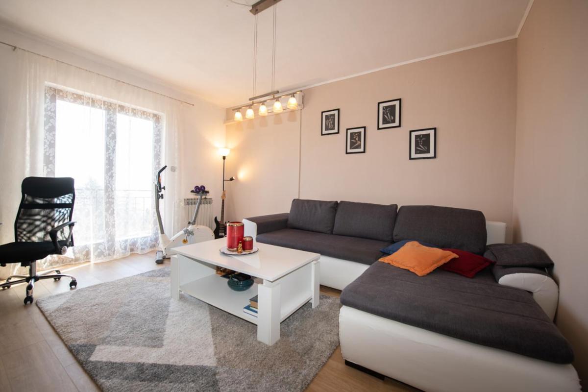 Apartman Elvis Lovran Exterior foto